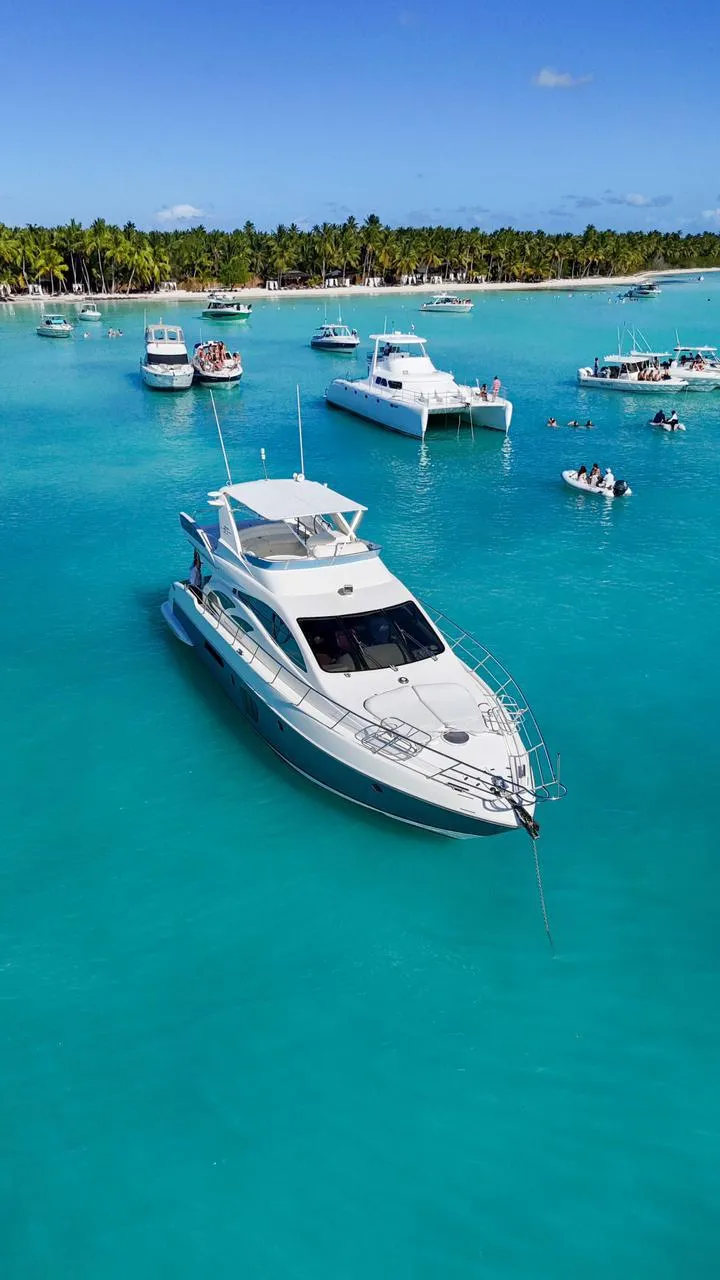 Azimut Spa 55 yacht charter Punta Cana — photo 6