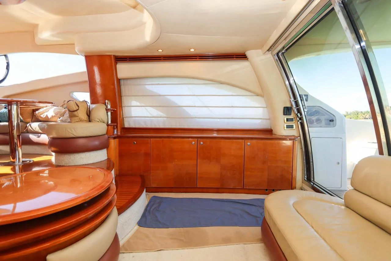 Azimut Spa 55 yacht charter Punta Cana — photo 3