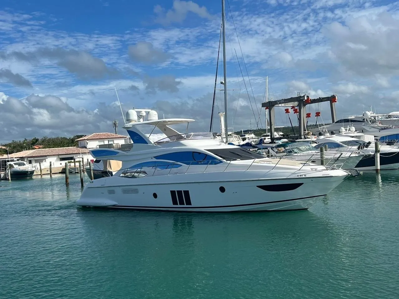 Azimut 60 — Yacht rentals Punta Cana