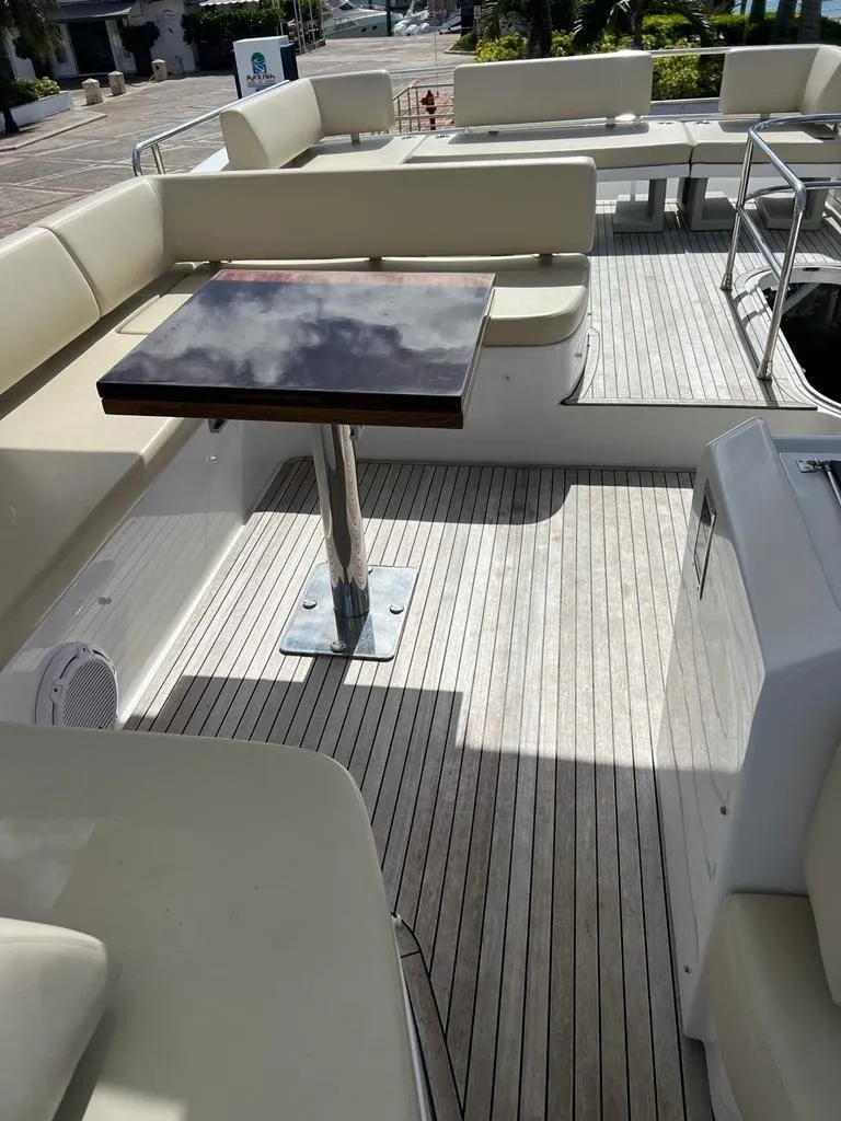 Azimut 60 yacht charter Punta Cana — photo 3