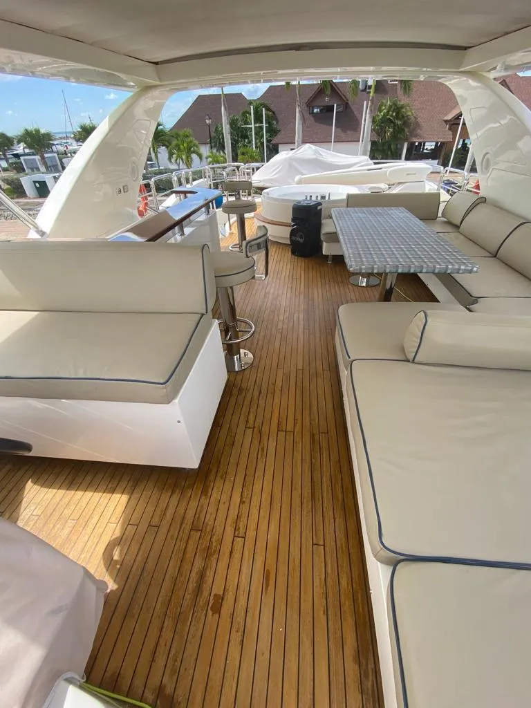 Azimut 86 yacht charter Punta Cana — photo 3