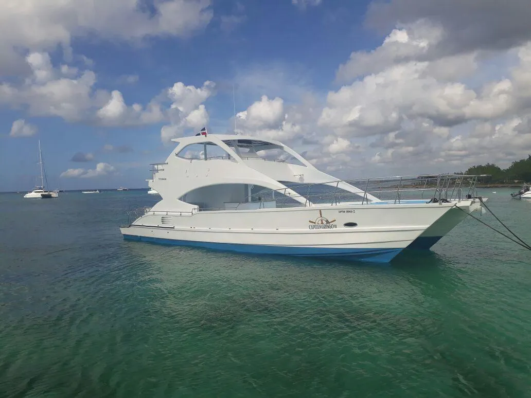 Catamarán Abierto — Yacht rentals Punta Cana