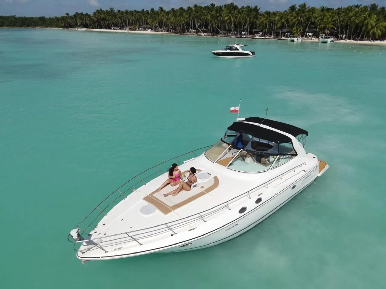 Champagne Girl — Yacht rentals Punta Cana