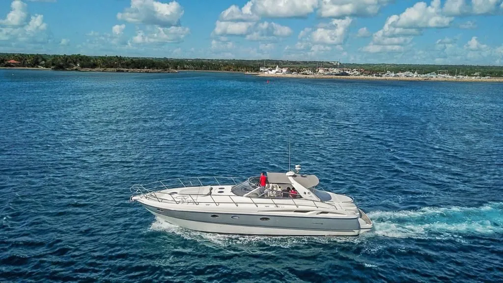 Cranchi 50 — Yacht rentals Punta Cana