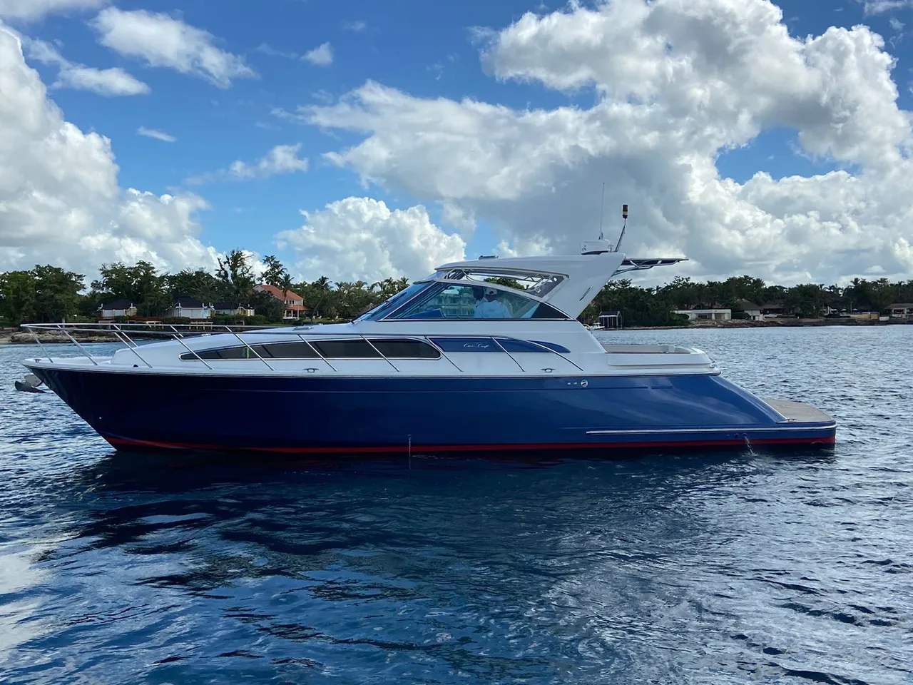 Cris Craft 43 yacht charter Punta Cana — photo 4