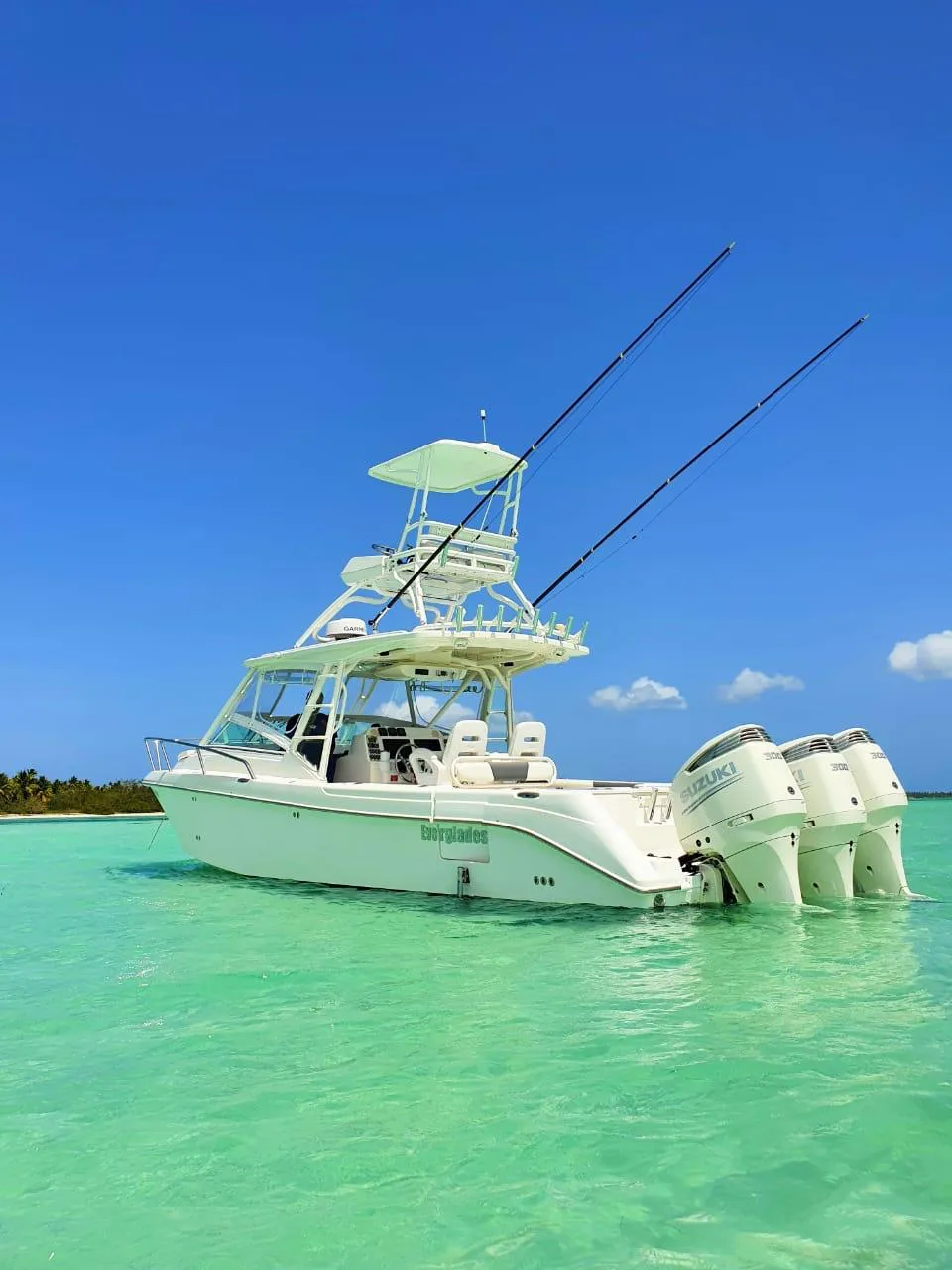 Everglades 35 — Yacht rentals Punta Cana