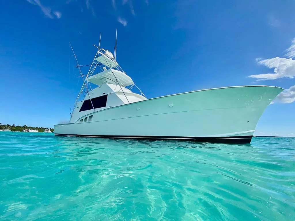 Hatteras 53 yacht charter Punta Cana — photo 2