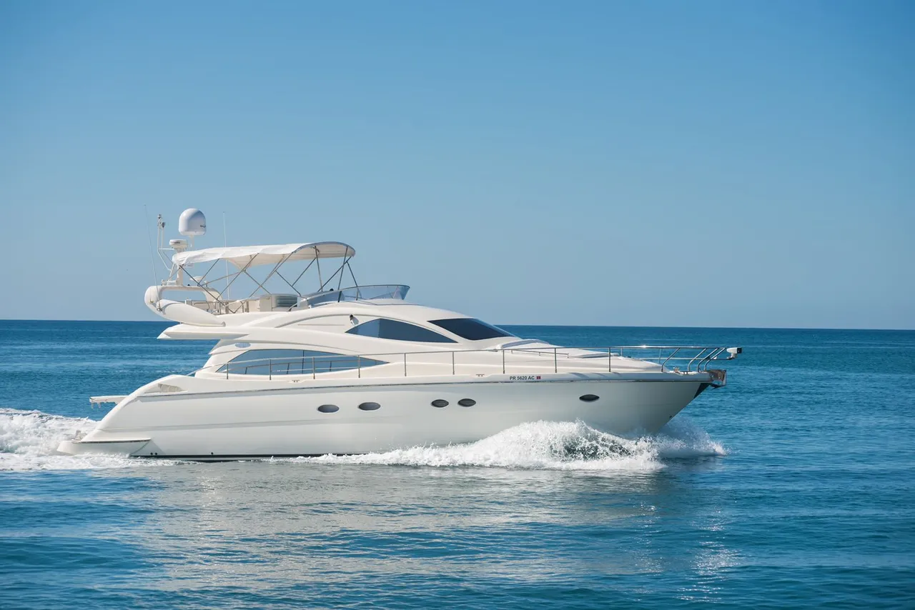 Libra — Yacht rentals Punta Cana