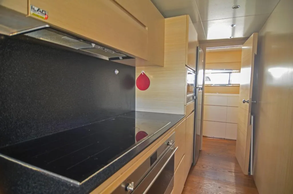 Maiora 103 yacht charter Punta Cana — photo 4