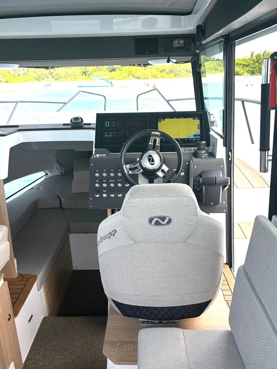 Nordkapp 33 yacht charter Punta Cana — photo 4