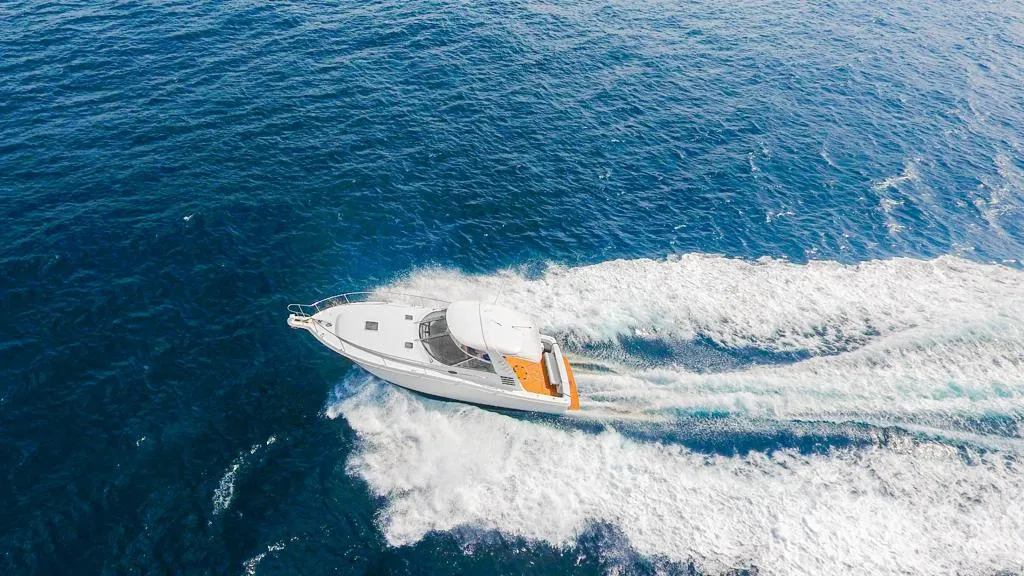 Sea Ray 37 — Yacht rentals Punta Cana