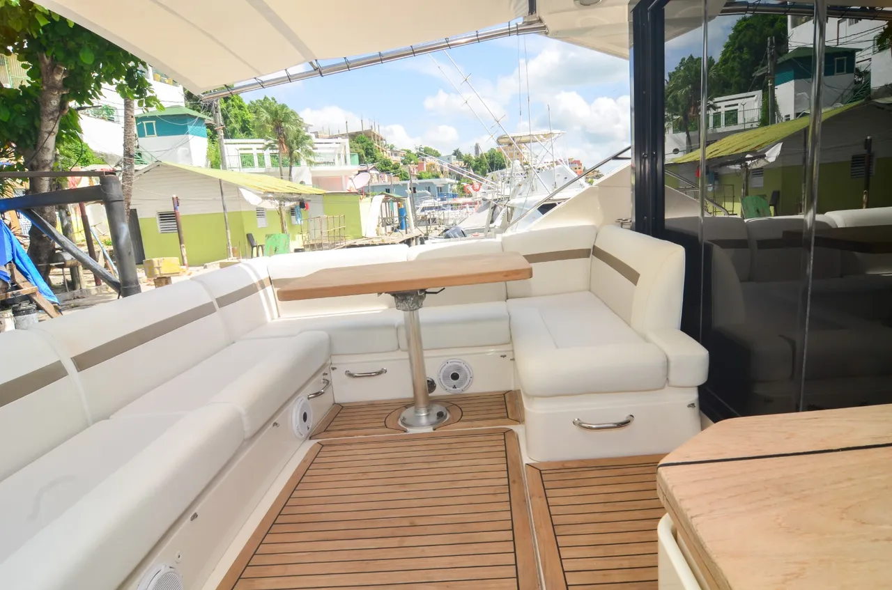 Sea Ray 53 yacht charter Punta Cana — photo 4