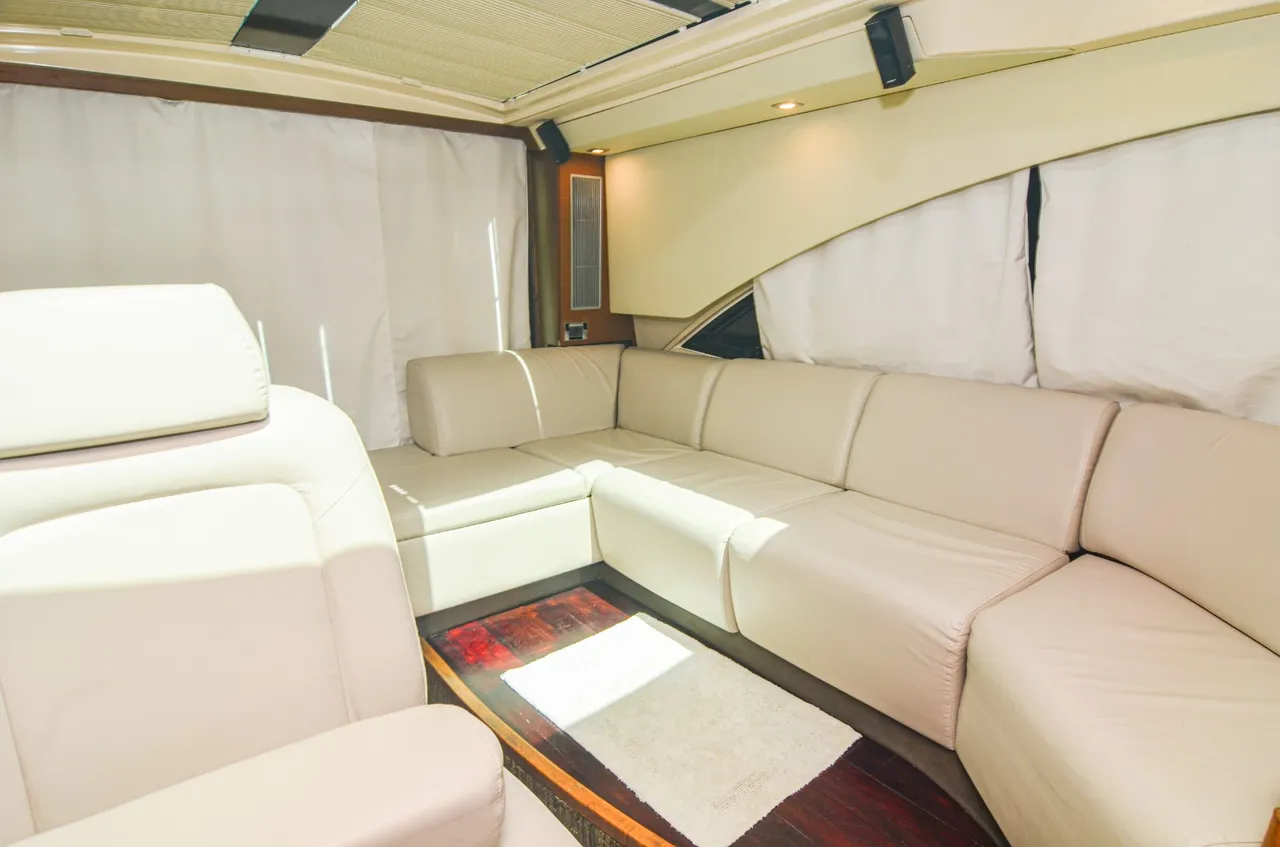 Sea Ray 53 yacht charter Punta Cana — photo 5