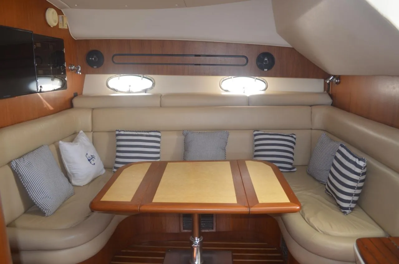 Tiara 38 yacht charter Punta Cana — photo 2